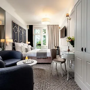 Amber Design 4* Краков